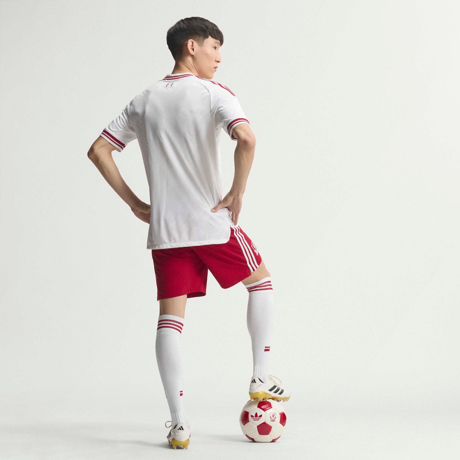 LIVERPOOL 26/27 AUTHENTIC AWAY JERSEY (WHITE)