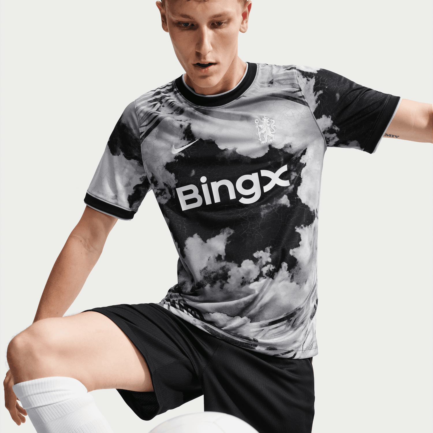 CHELSEA 26/27 PREMATCH JERSEY (GRAY/BLACK)
