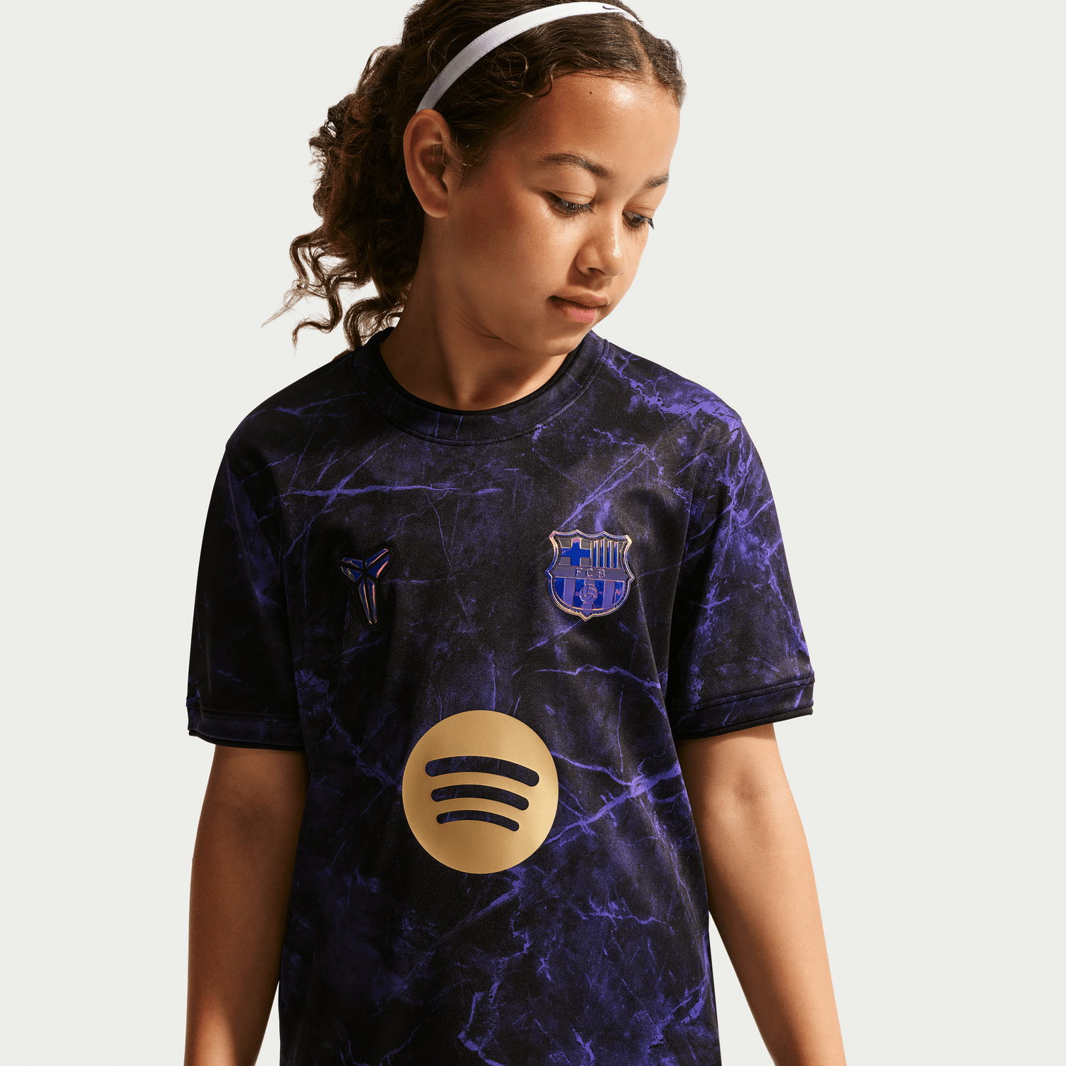 FC BARCELONA 26/27 PREMATCH JERSEY YOUTH (BLACK/PURPLE)