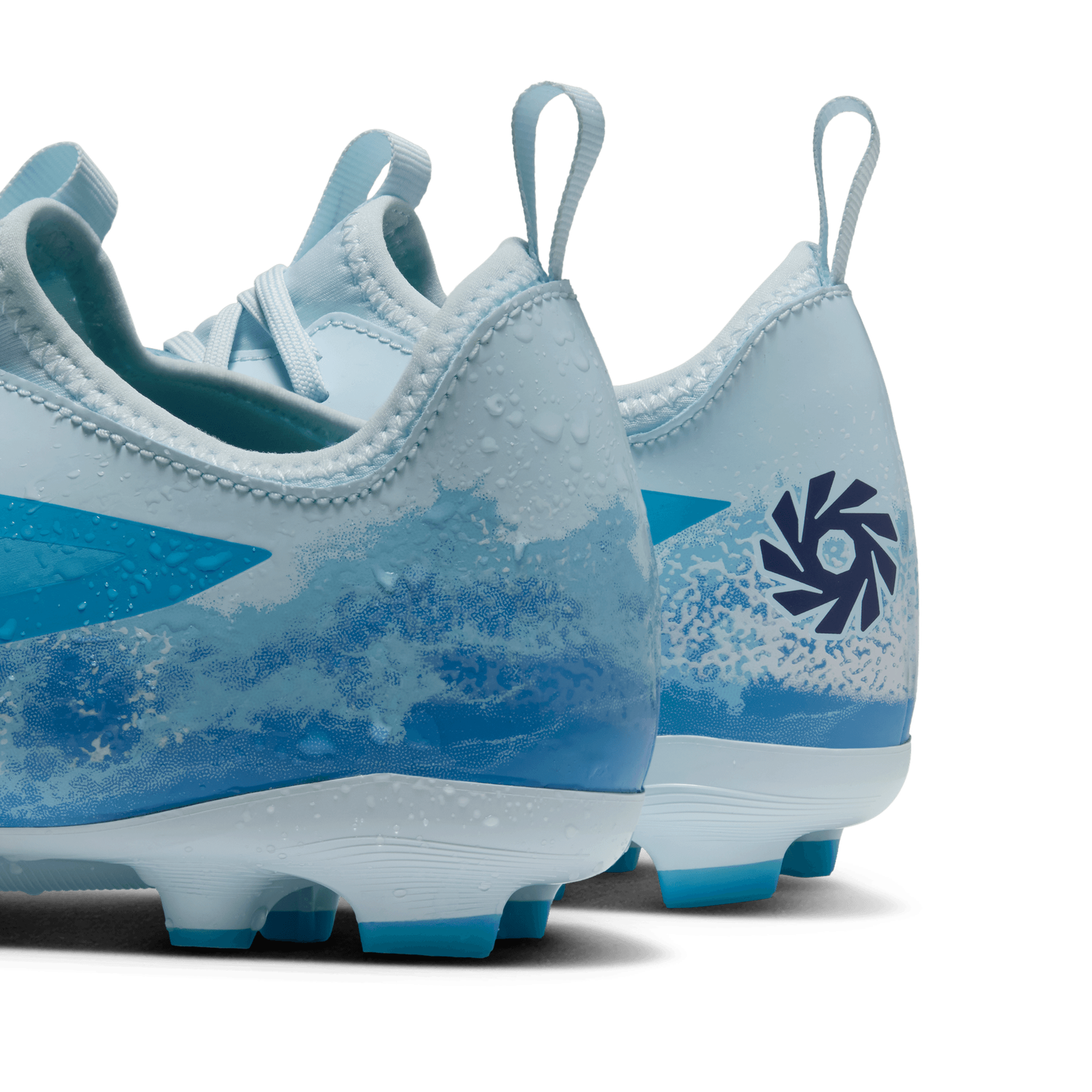 PHANTOM 6 LOW ACADEMY EH FG/MG JR (GLACIER BLUE)