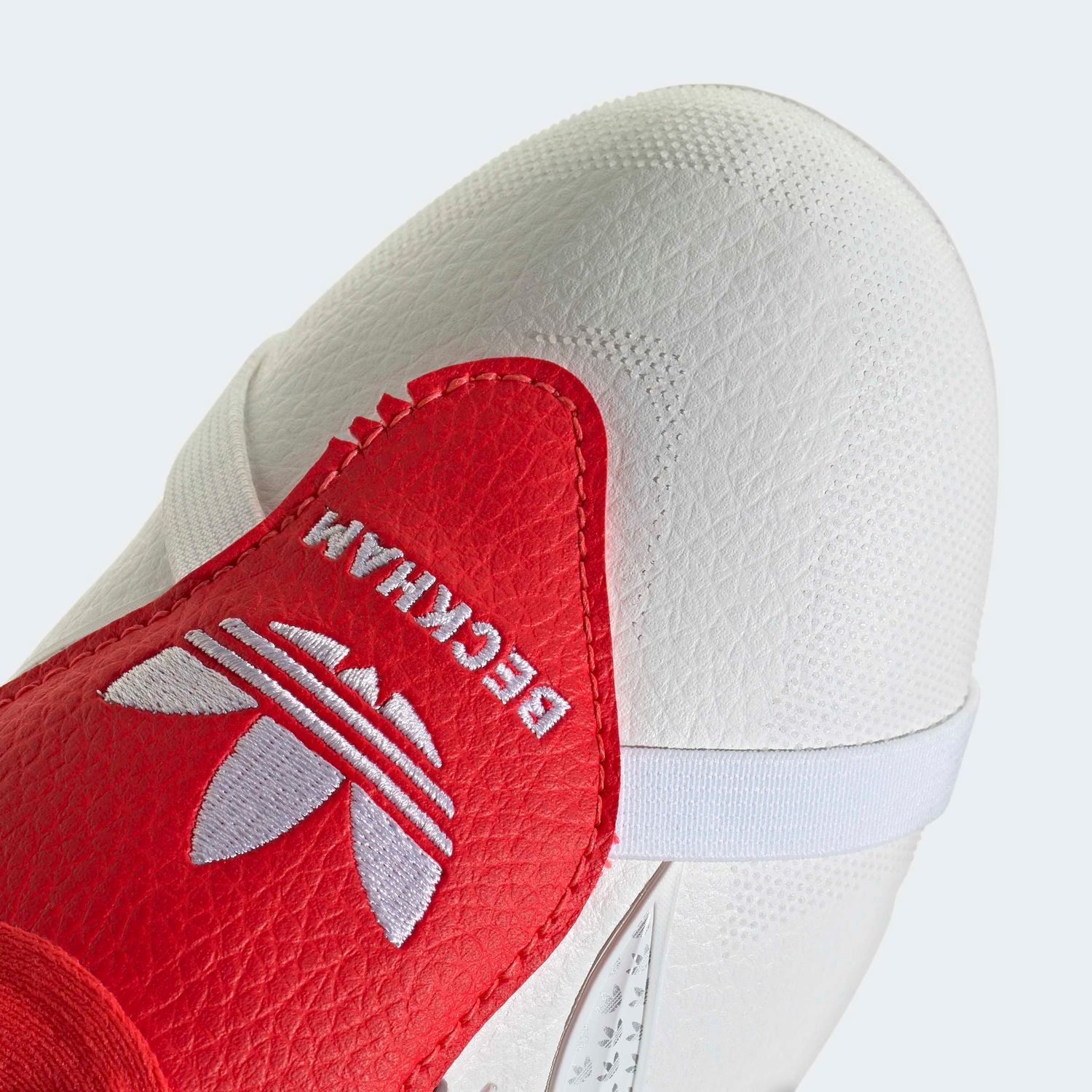 PREDATOR LEAGUE FT DB FG JR (WHITE/RED)