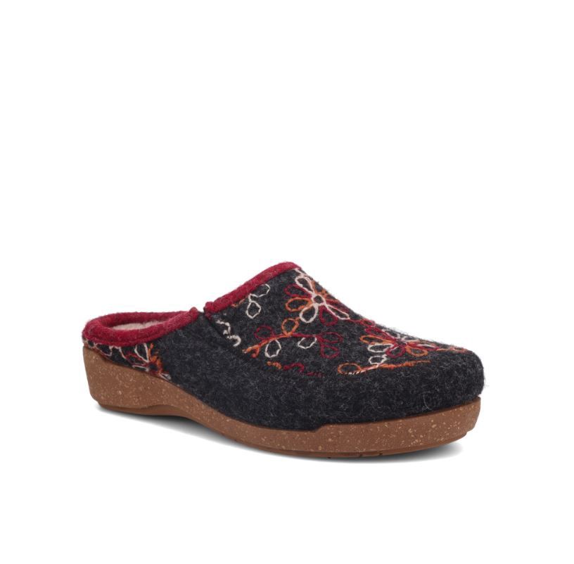 Woolflower, Color: Chacoal, Size: 37