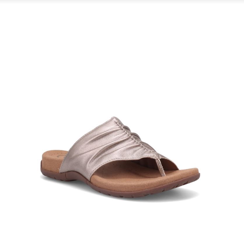 Gift 2-D, Color: Champagne, Size: 6