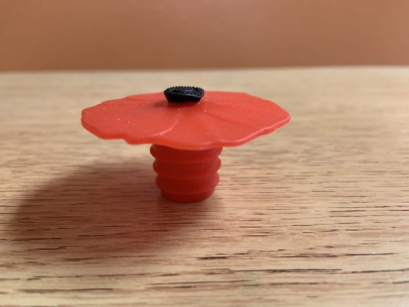 Poppy Bottle Stopper