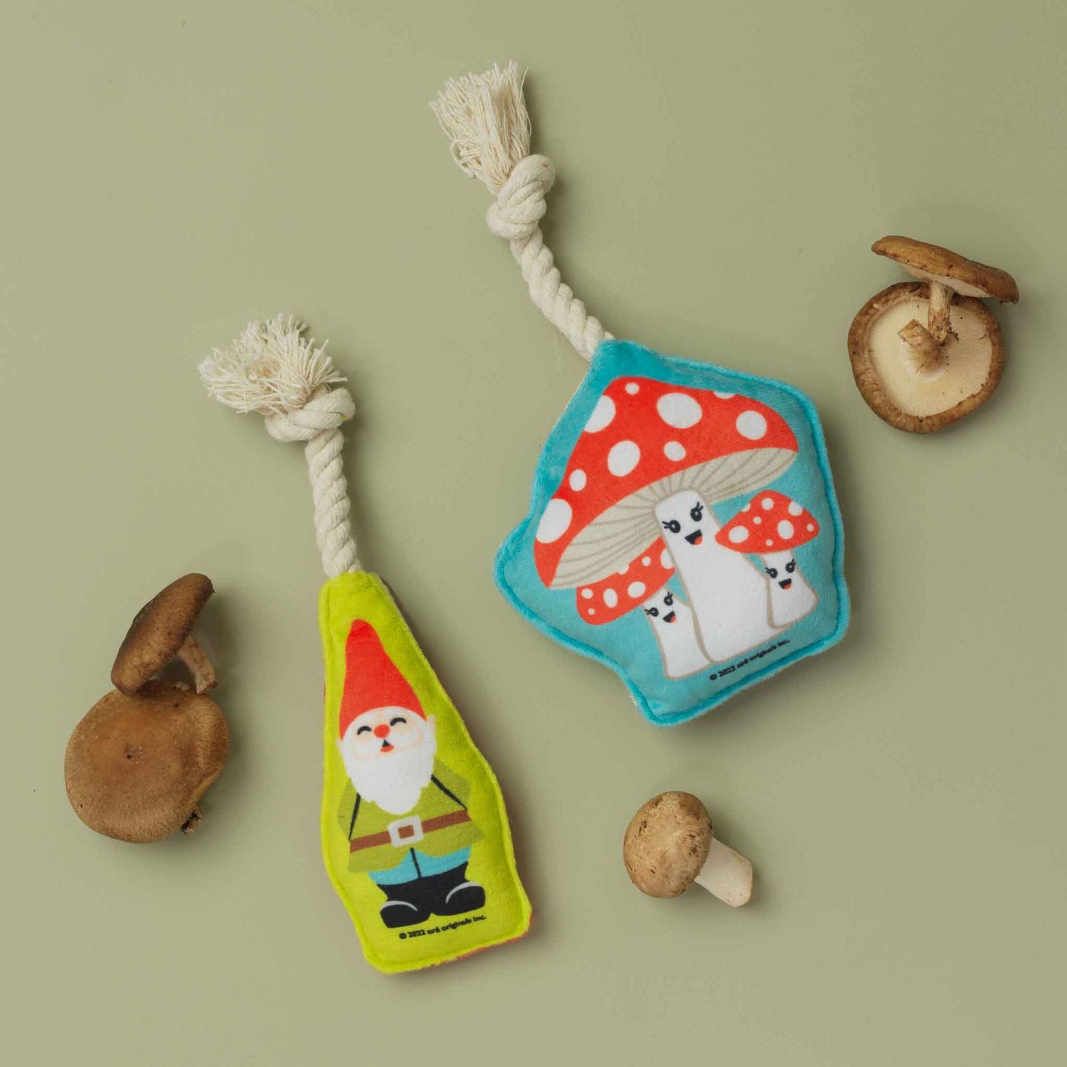 Mini Tug &amp; Fetch-Gnome &amp; Mushrooms