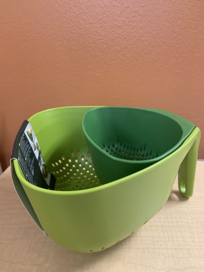 Nest Colanders Set of 2