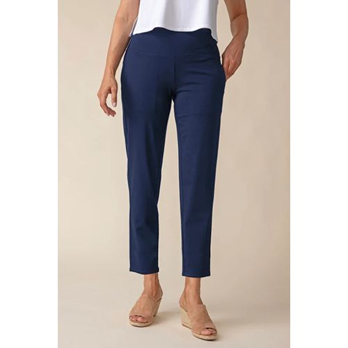 Travel Knit Straight Women&#39;s Pant