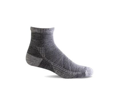 Men&#39;s Elevate Quarter | Moderate Compression Socks
