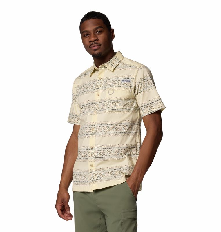 Wild Cast Men&#39;s Camp Shirt