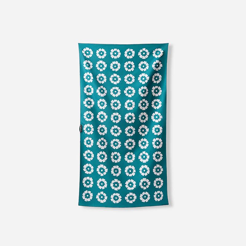 Nomadix Ultralight Towel - Fresh Flowers Teal Ocean, Nomadix Color: Fresh Flowers Teal Ocean