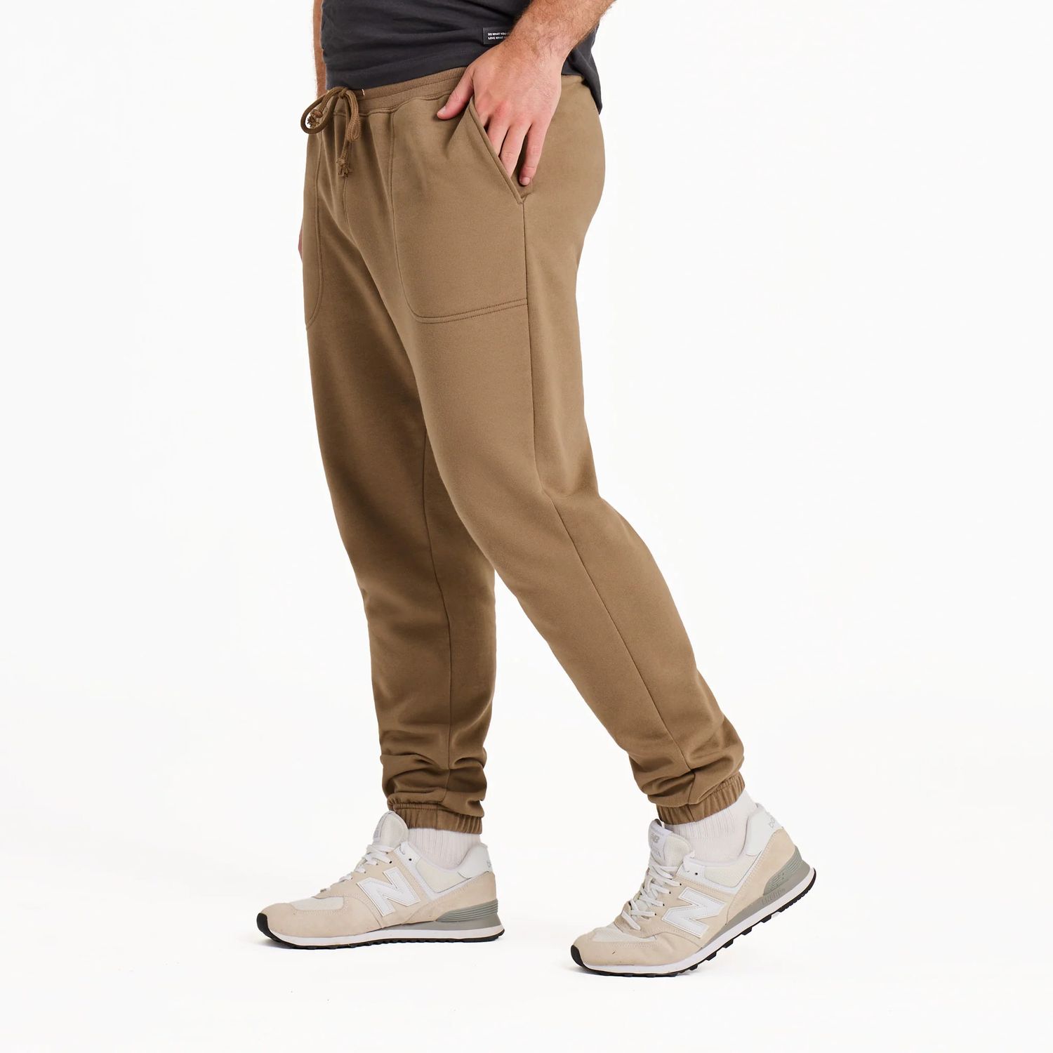 Men&#39;s Solid Good Vibes Fleece Jogger Pant, Color: Mushroom Brown, Size: Small