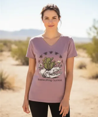 Coyote Skull Bloom Women&#39;s V-Neck Tee