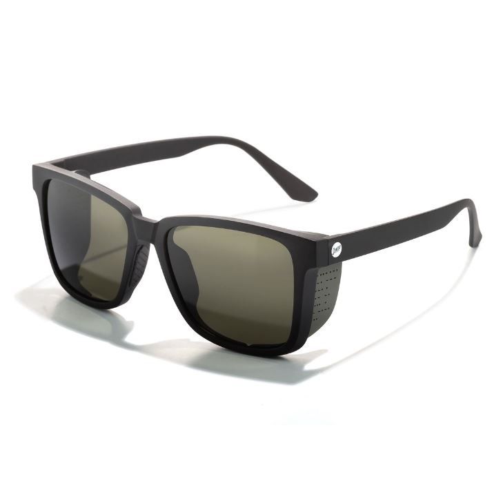 Sunski Couloir Sunglasses, Frame Color: Black, Lens Color: Forest