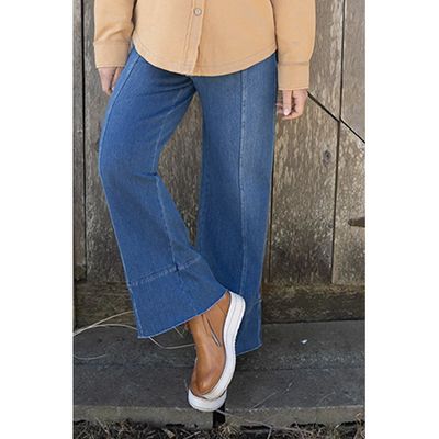 Comfort Knit Denim Relaxed Leg Jean