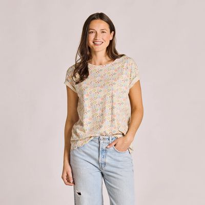 Women's Bouquet Garden Pattern Tee Shirt