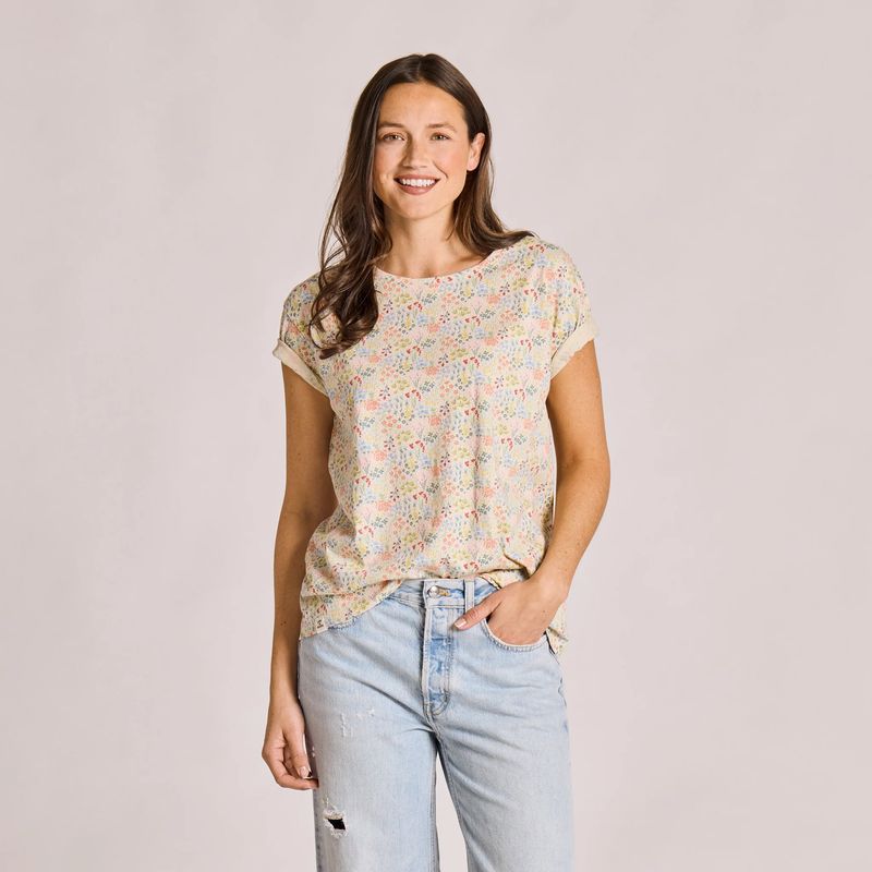 Women's Bouquet Garden Pattern Tee Shirt
