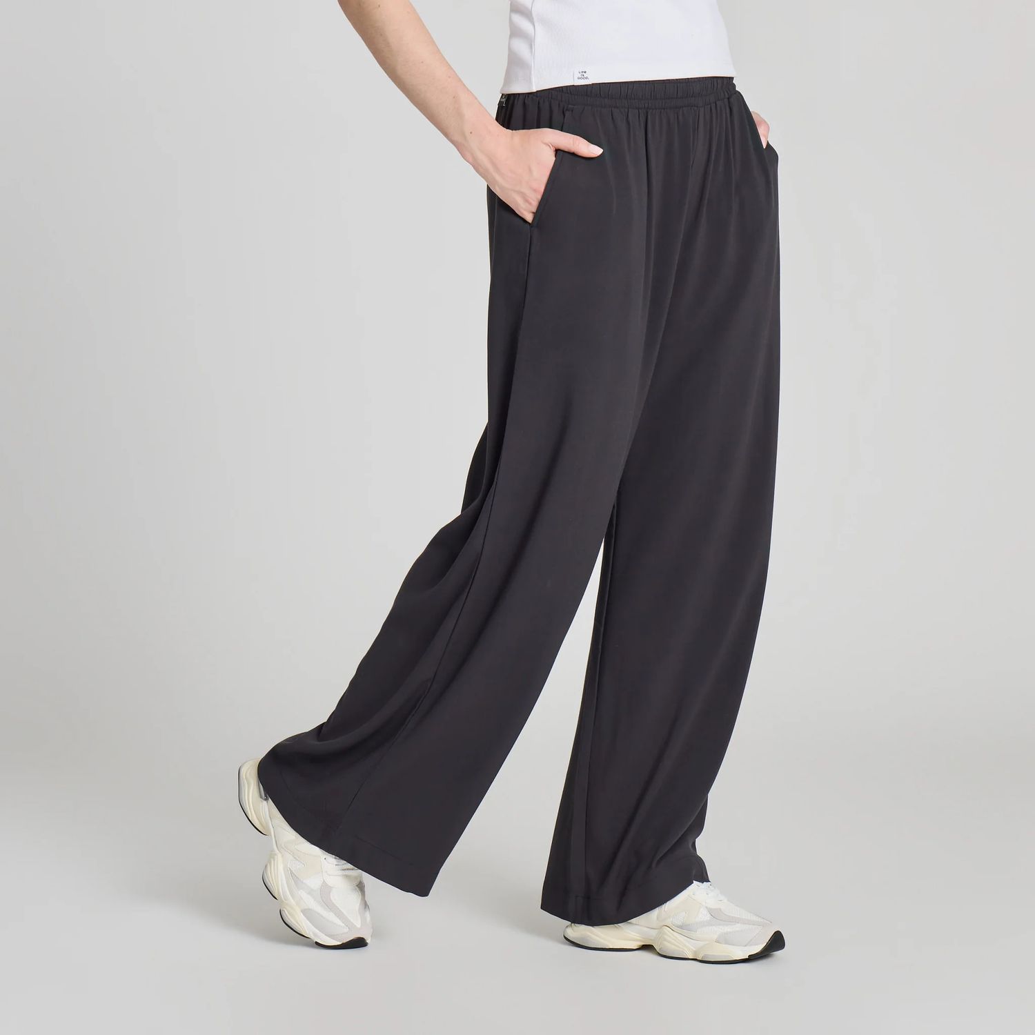 Life is Good Women's Solid Breezy Wide Leg Pant, Color: True Black, Size: XS