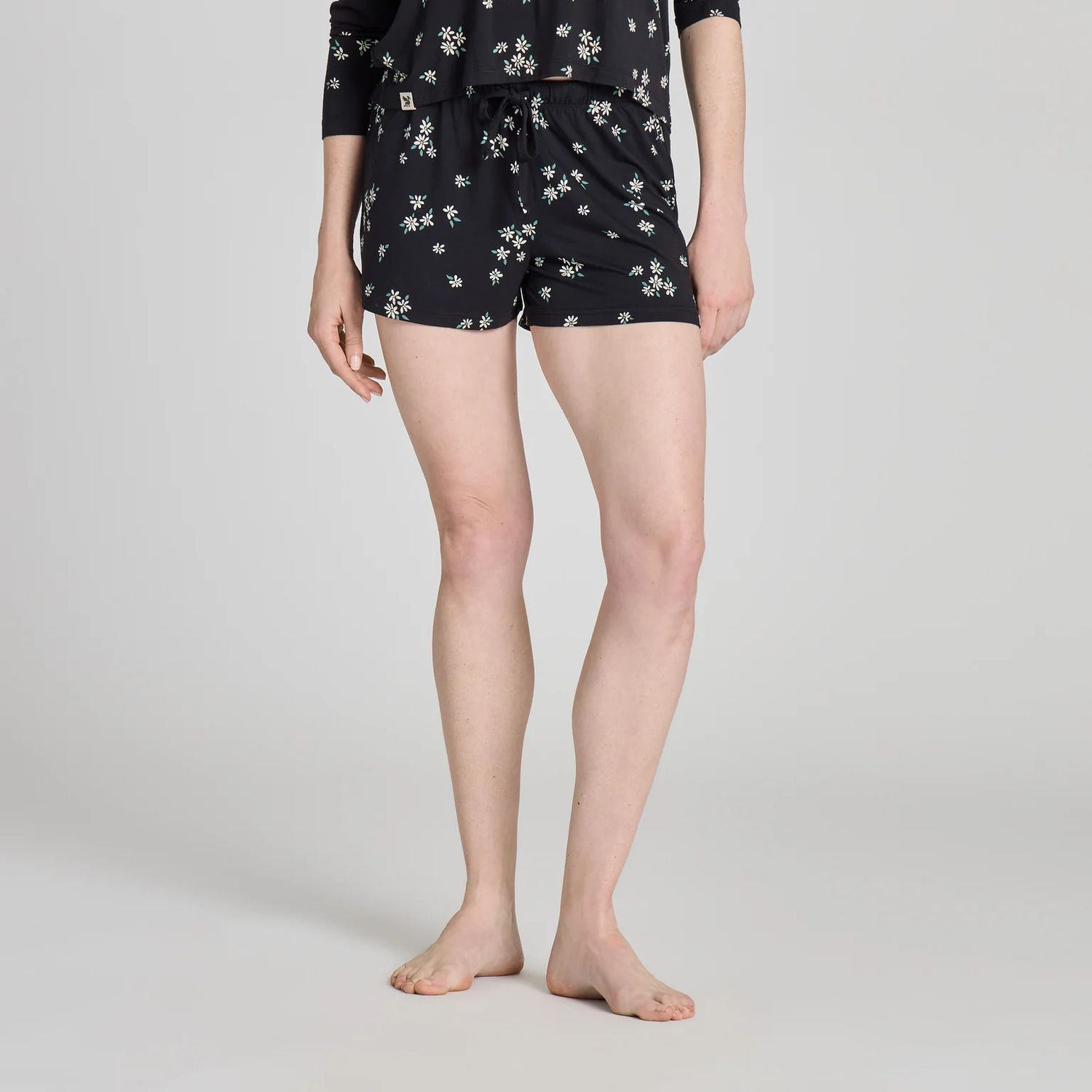 Life is Good Women's Wild Daisy Pattern Lightweight Sleep Short, Color: True Black, Size: XS
