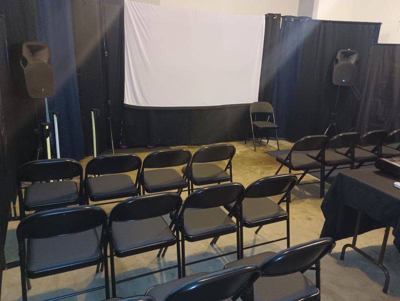 5-MOVIE THEATRE-BLACK BOX EFFECT