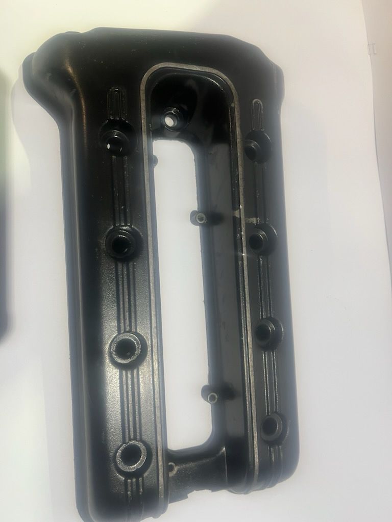 K1100 Valve Cover