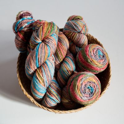 Urth Yarns/Gusto Wool