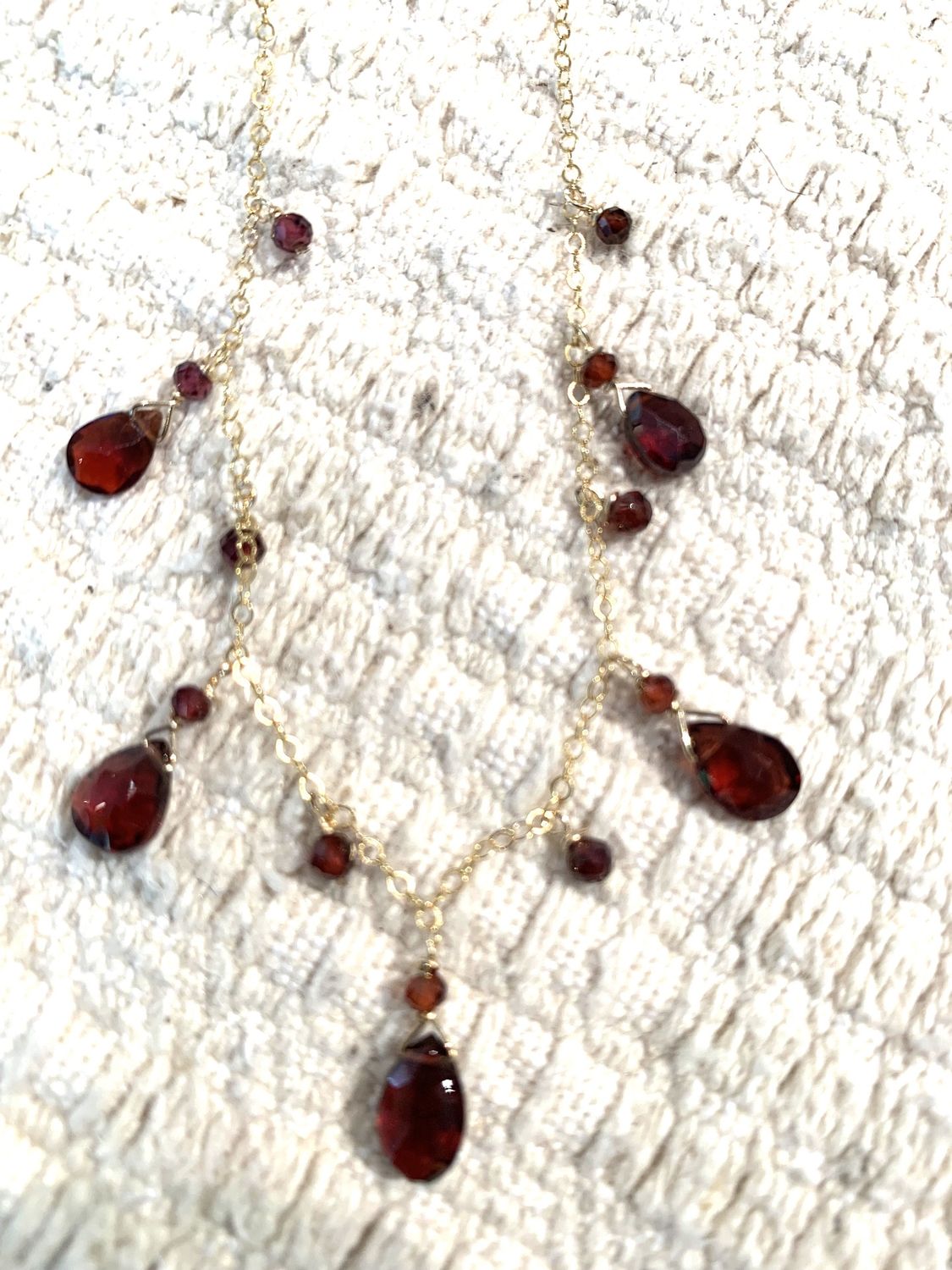 RRN15 - 5 Garnet Teardrop/Knotted