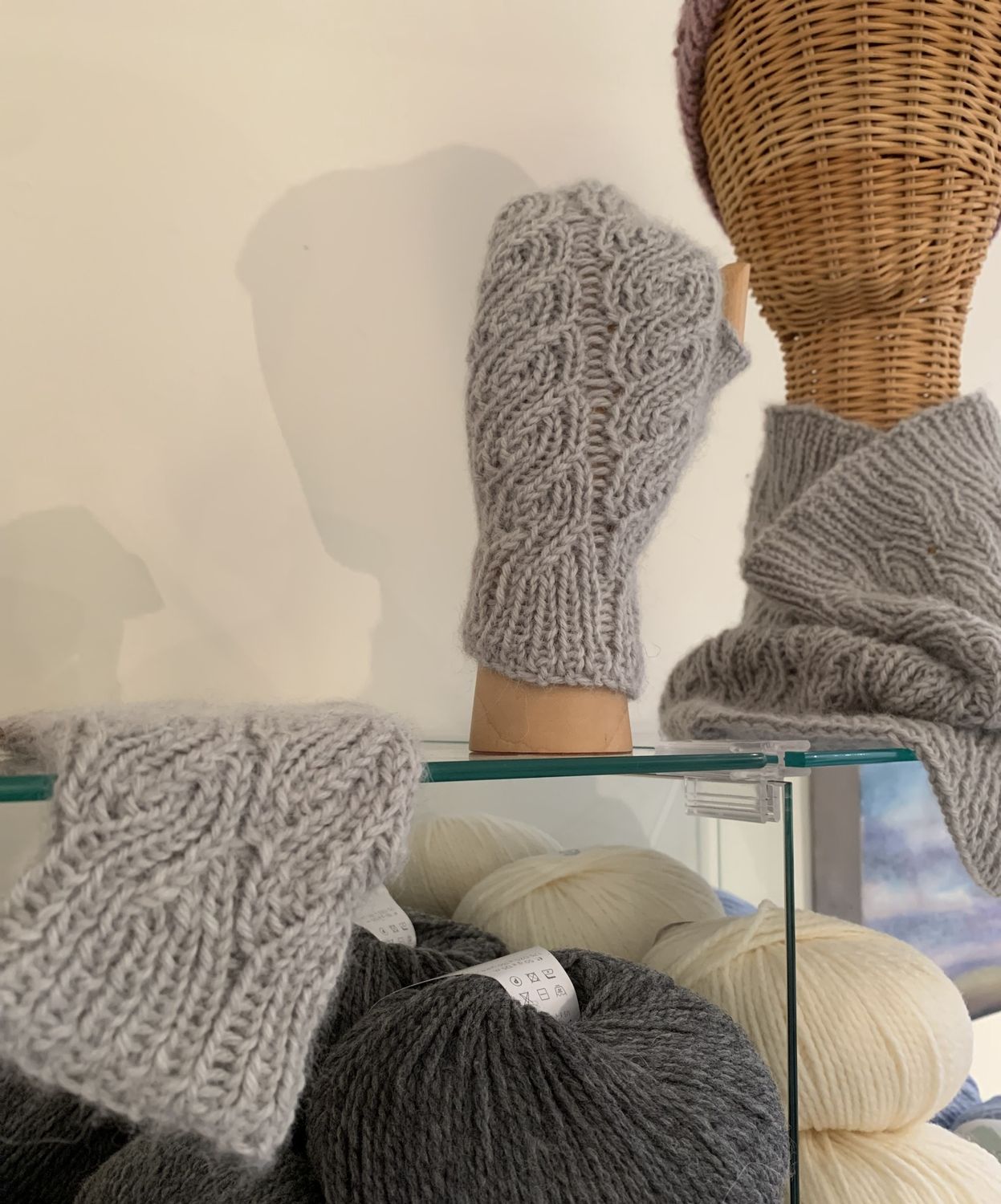 Calla Companion Mitts Pattern