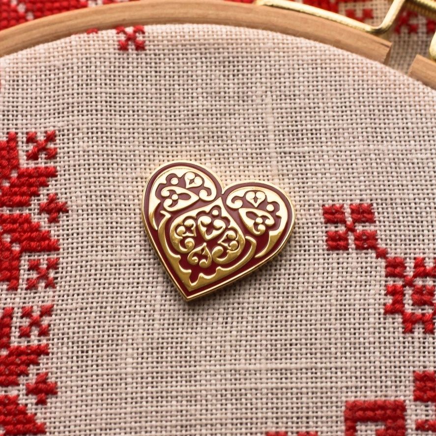 Needle Minder/Shawl Magnet, Style: Byzantine Rose