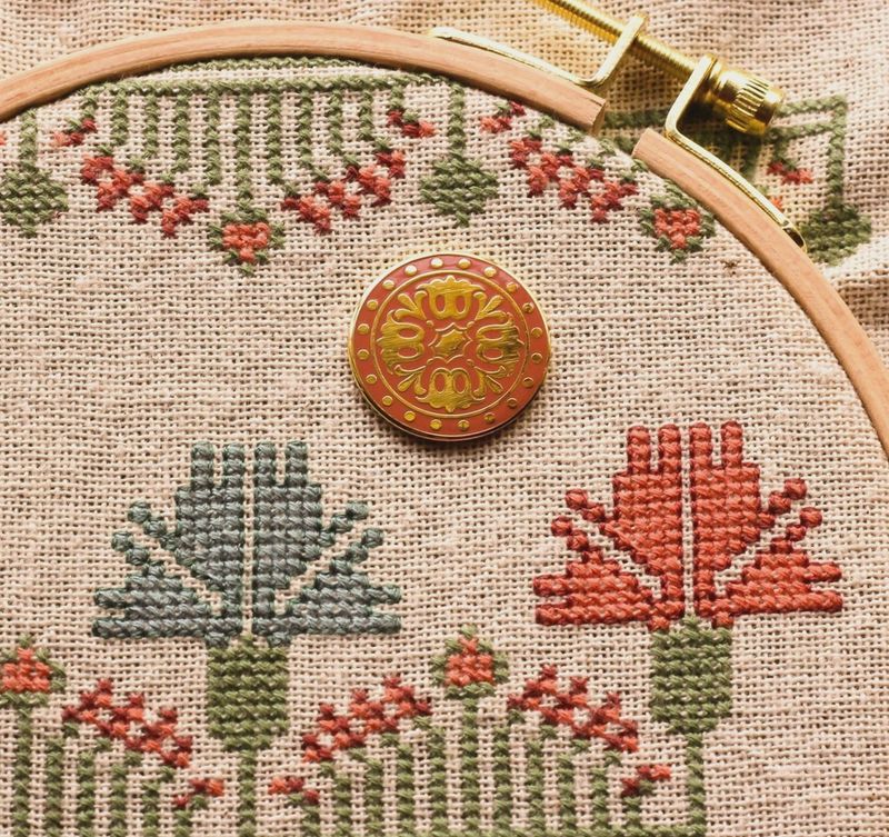 Needle Minder/Shawl Magnet