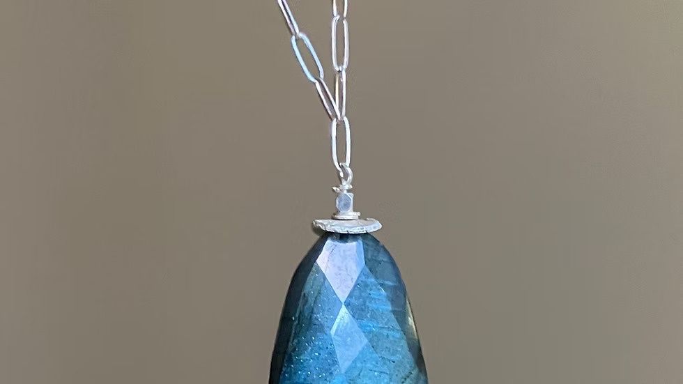 RRN39-Labradorite Pendant/"Paperclip" silver chain