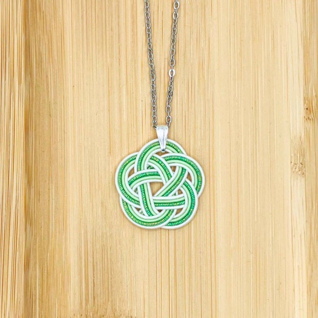 Collier Mizuhiki vert