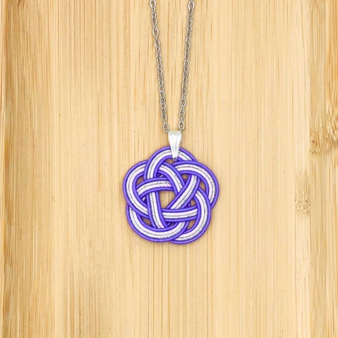Collier Mizuhiki violet
