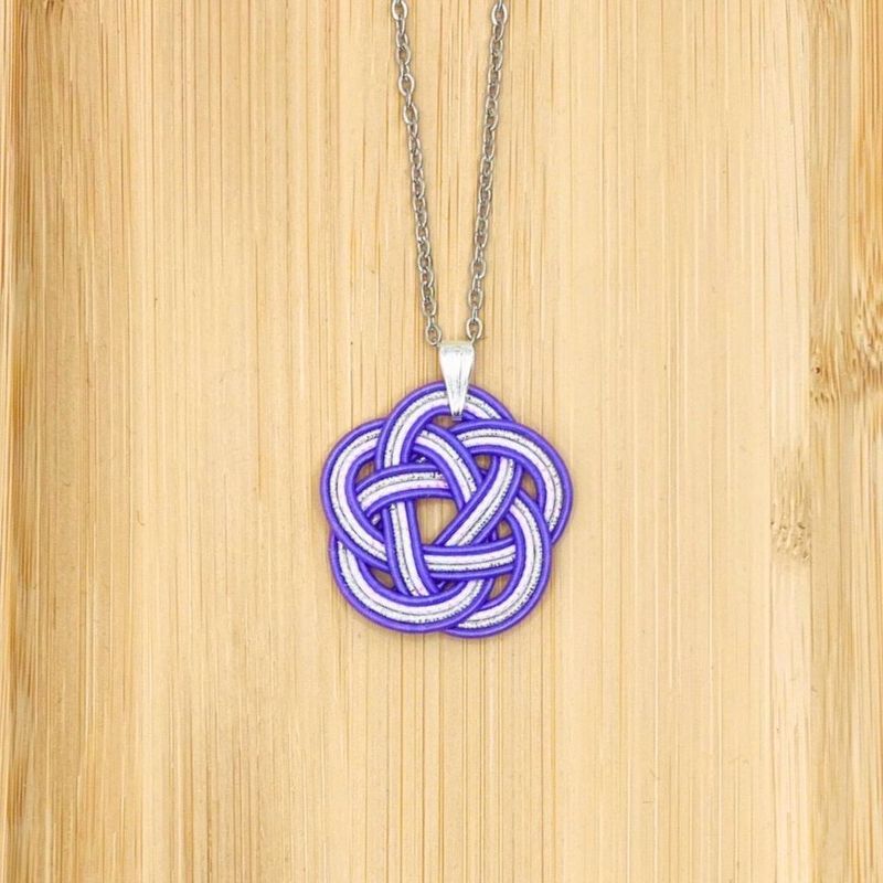 Collier Mizuhiki violet