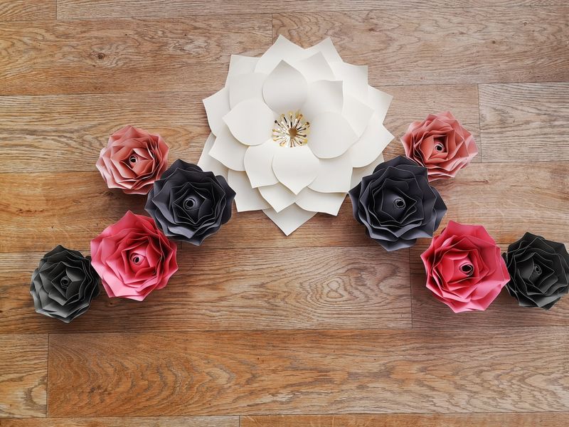 Large Wall Flowers - Set of Nine