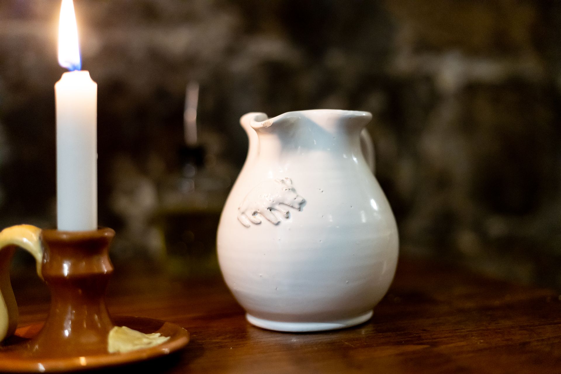 ​Caraffa Piccola fatta a mano in Terracotta Chiara – Handmade Light Terracotta Caraffe, Small