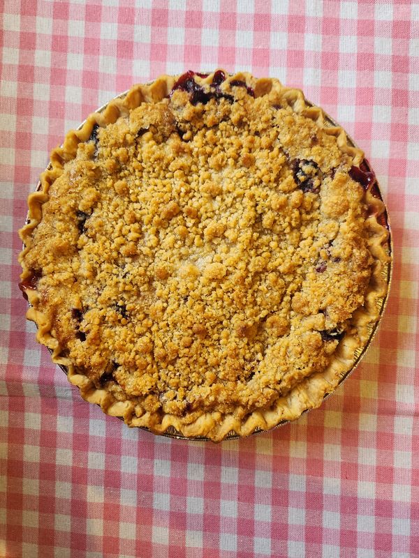Bumbleberry Crumble