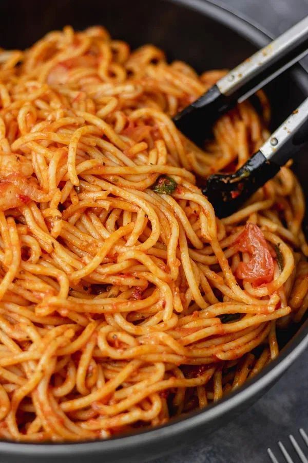 Jollof Spaghetti
