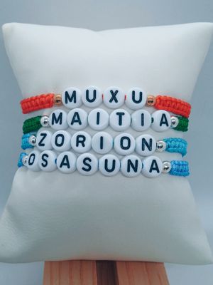 Pulseras Personalizadas con Nombres y Palabras en Euskera