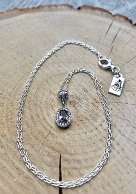Dainty Diamond Zultanite