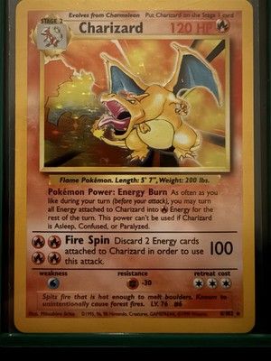 Charizard 004/102 Base Set Holo NM/NM+