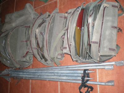 Zestaw do Oznaczania Przejść w Polach Minowych – zabytek kolekcjonerski, używany