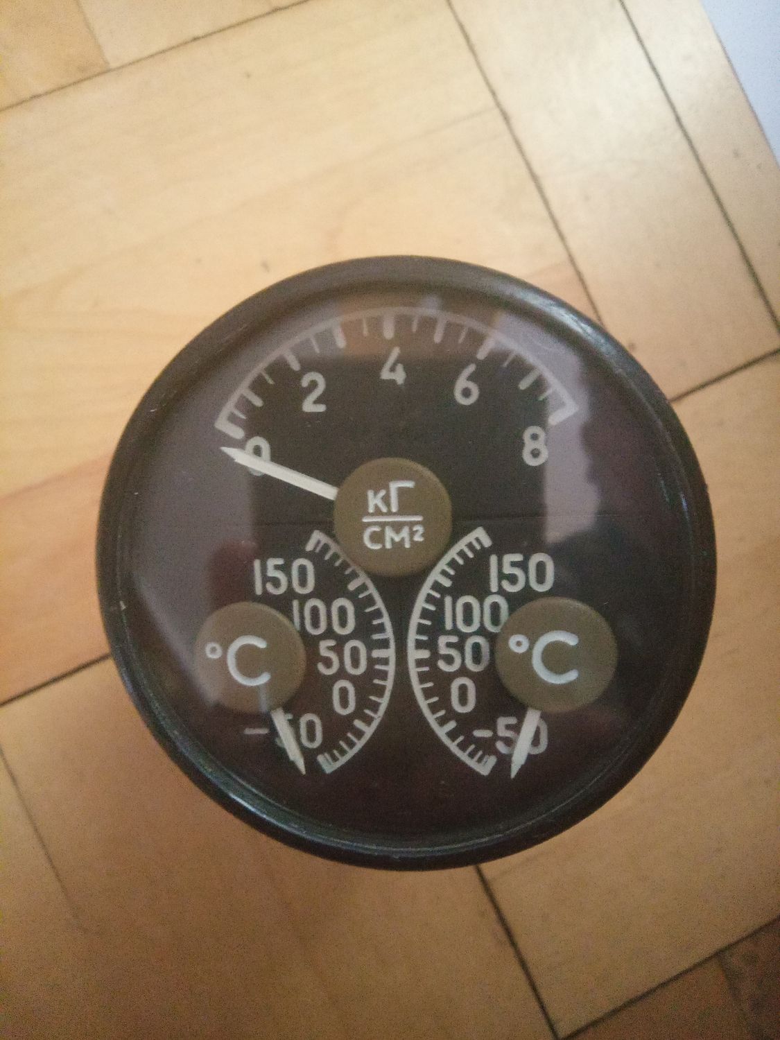 Helikopter WSKAŹNIK TRZYZAKRESOWY UIZ-6K Kokpit Śmigłowiec