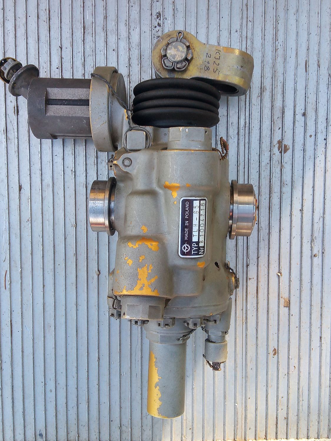 Helikopter PZL W-3 Sokół TŁUMIK HYDRAULICZNY TLH-65 SER.B