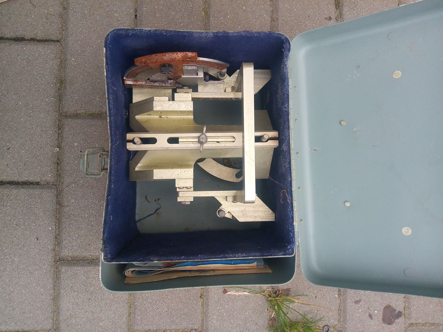 Urządzenie do pomiaru kątów natarcia w MIG
