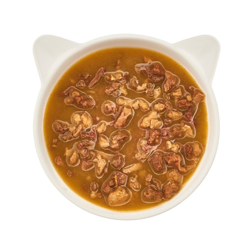 WOW CAT kawałki kurczaka w sosie (85g)