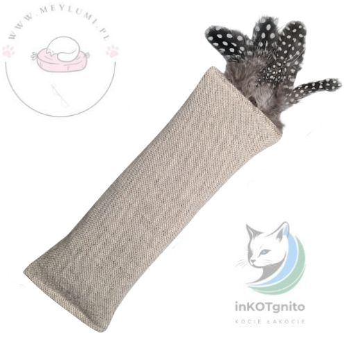 Meylumi kopacz bawełniano-konopny z łuską gryki i piórami perliczki (waleriana i kocimiętka)