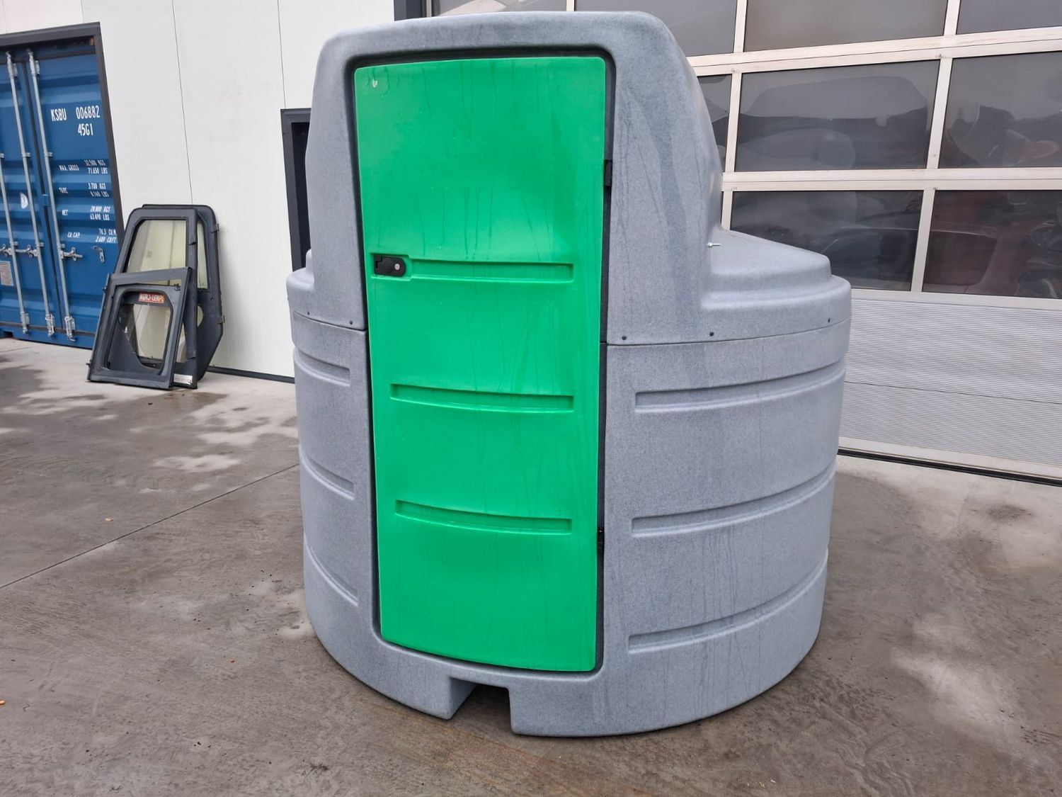 Tankstelle 2500 L Hoftank mit Pumpe