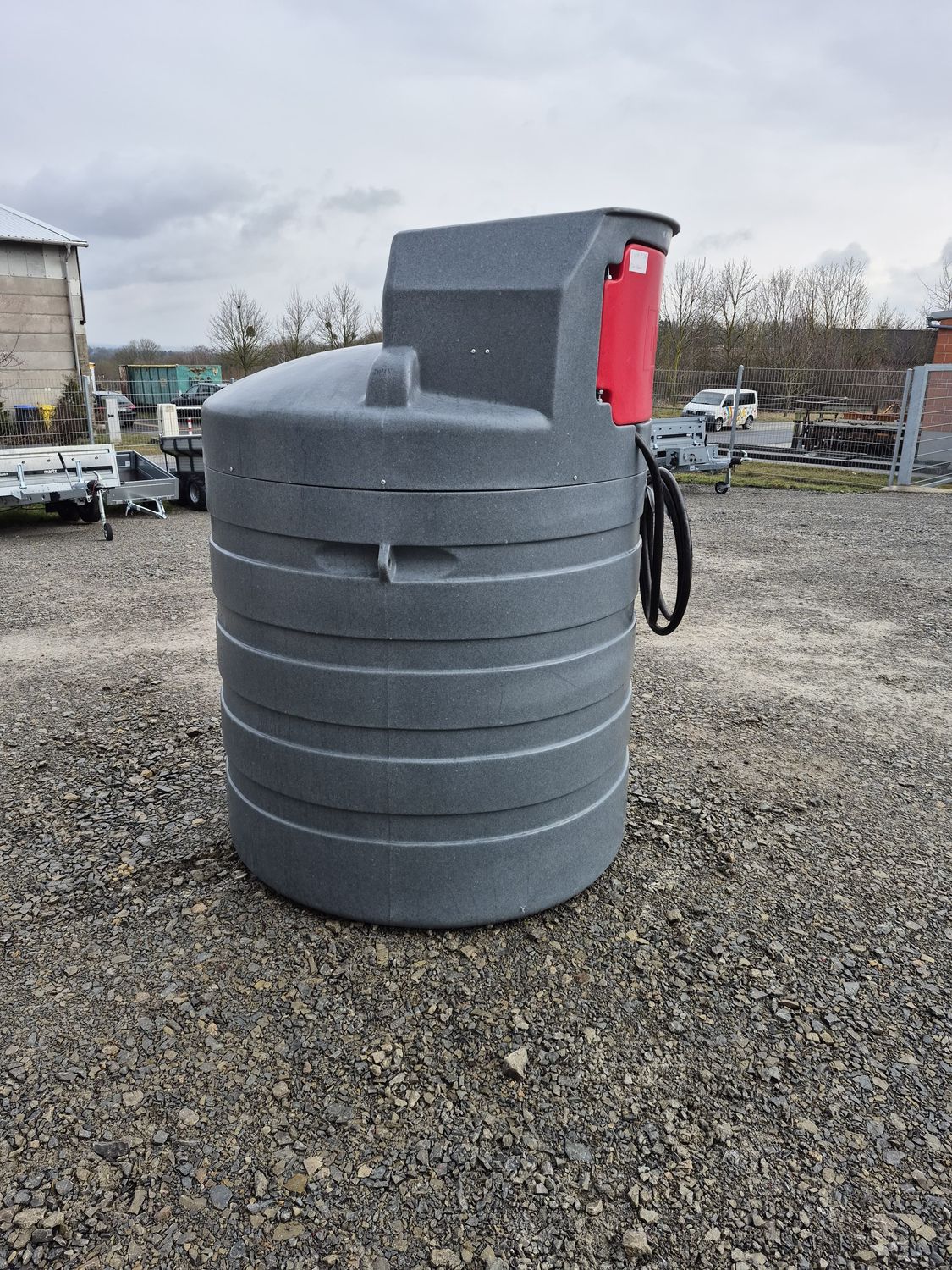 Tankstelle 1500 L Hoftank mit Pumpe