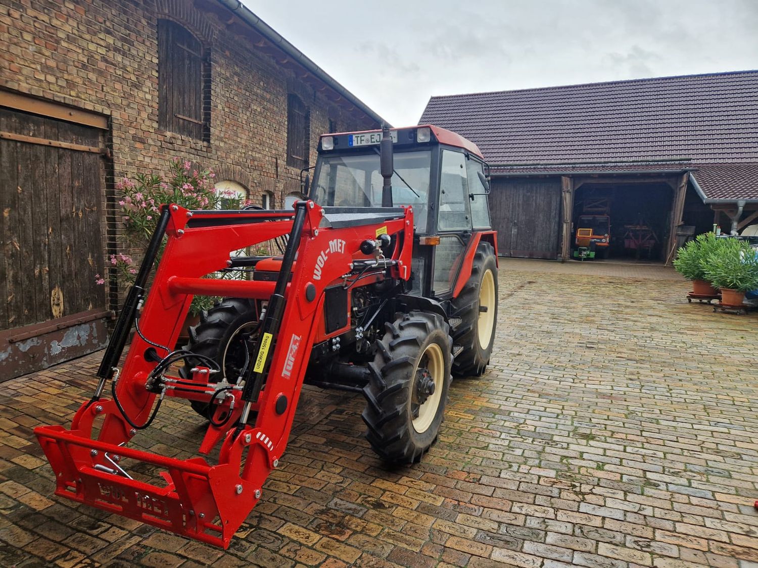 Frontlader 1500 kg – Zetor