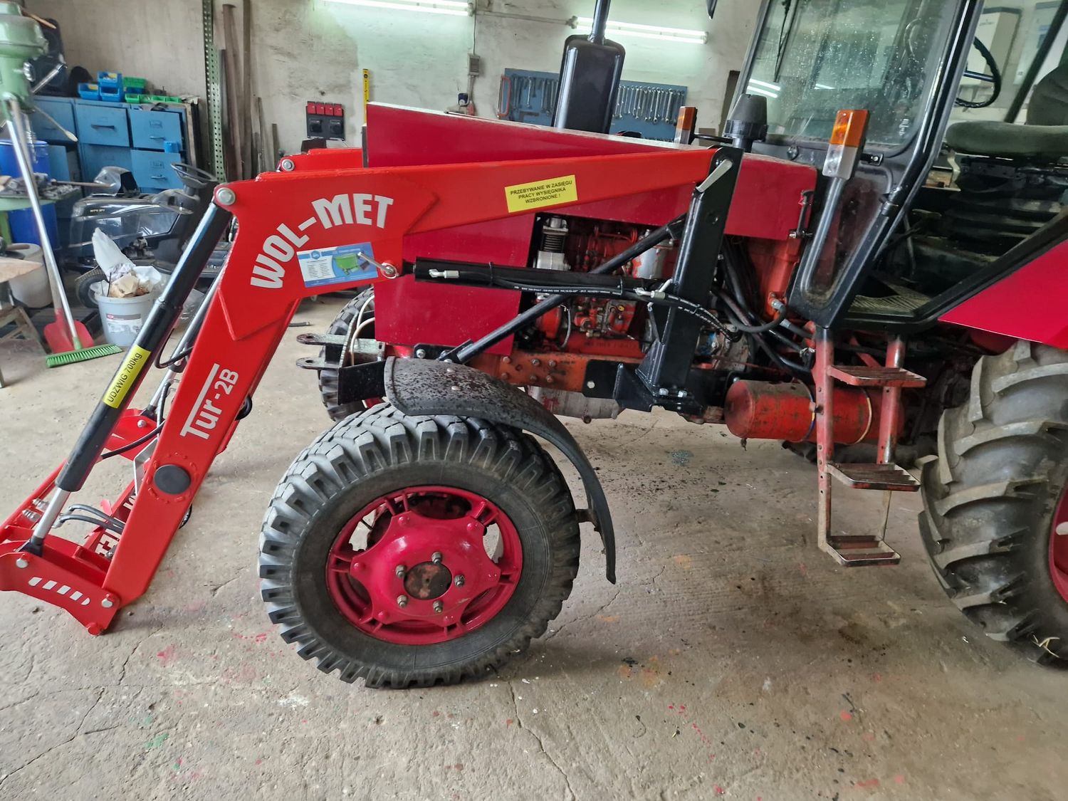 Frontlader 800 kg – Belarus / MTS